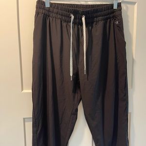 Vuori weekend joggers